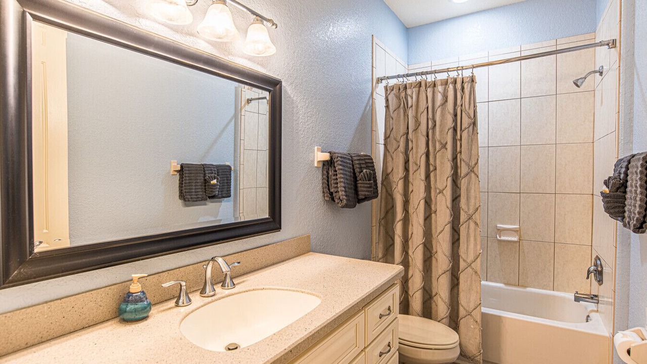 Photo of Bathroom in Hernando
