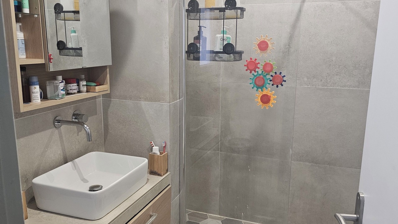 Photo of Bathroom in Drancy