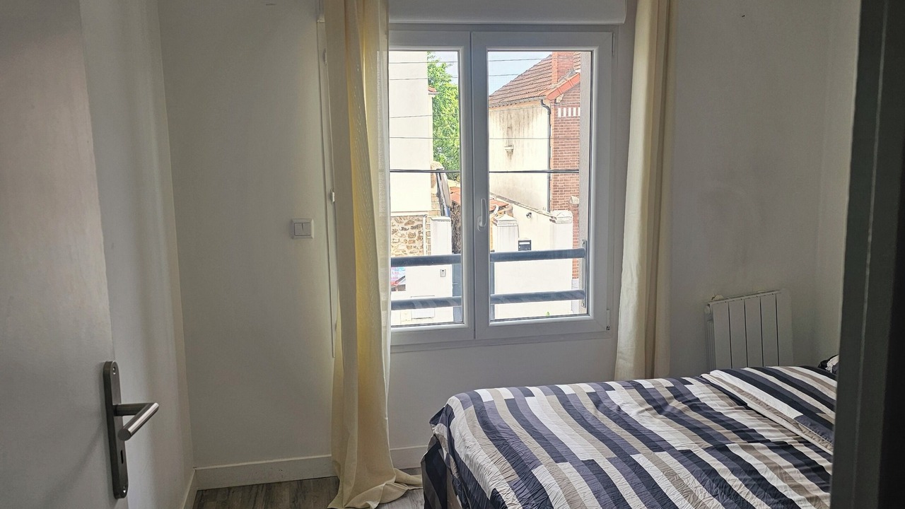 Photo of Bedroom in Drancy
