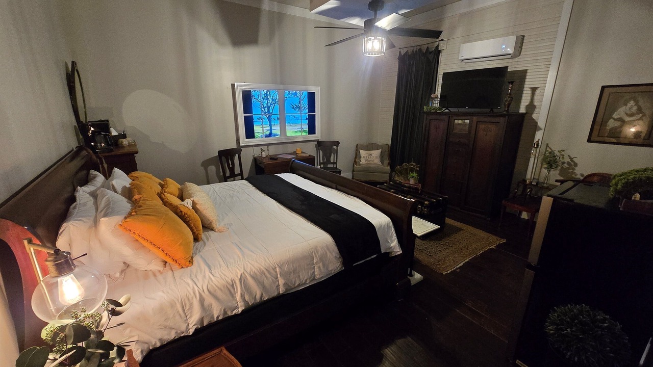 Photo of Bedroom in Marthasville