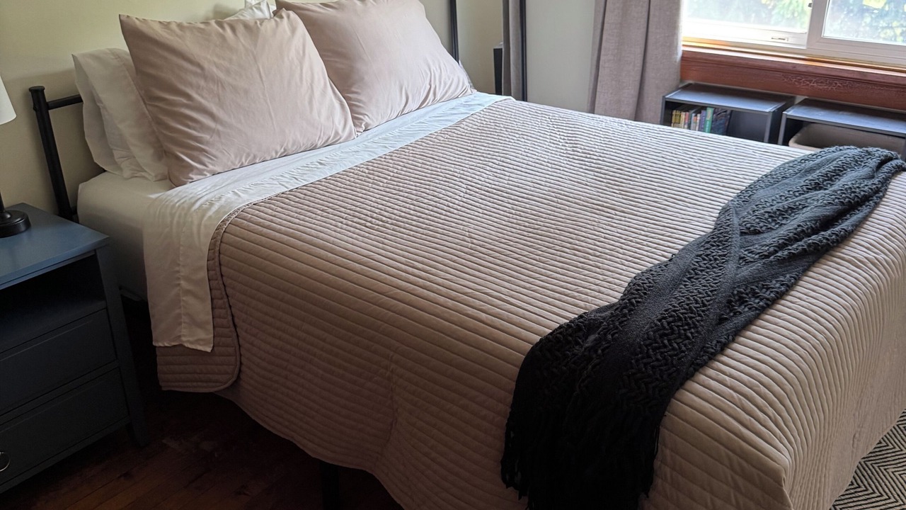 Photo of Bedroom in Suamico