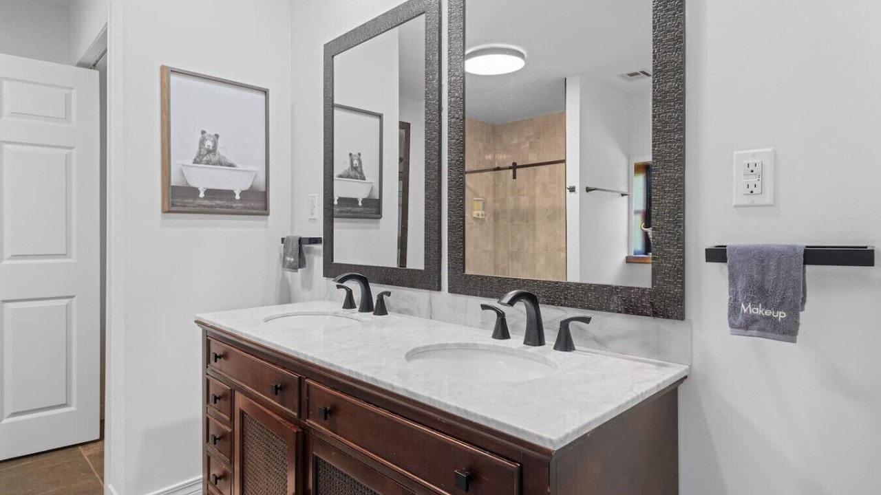 Photo of Bathroom in Muskogee