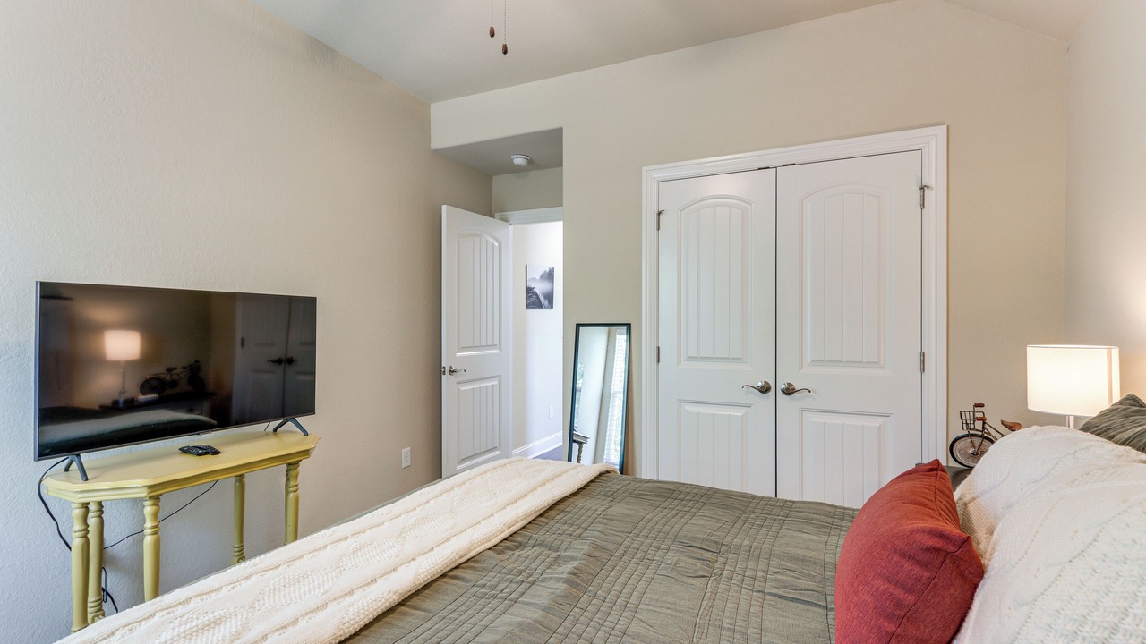 Photo of Bedroom in Holiday Island