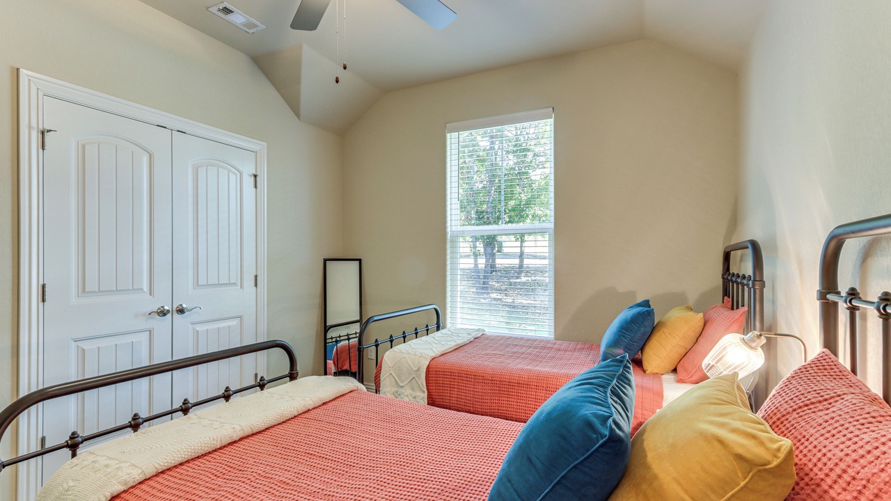 Photo of Bedroom in Holiday Island