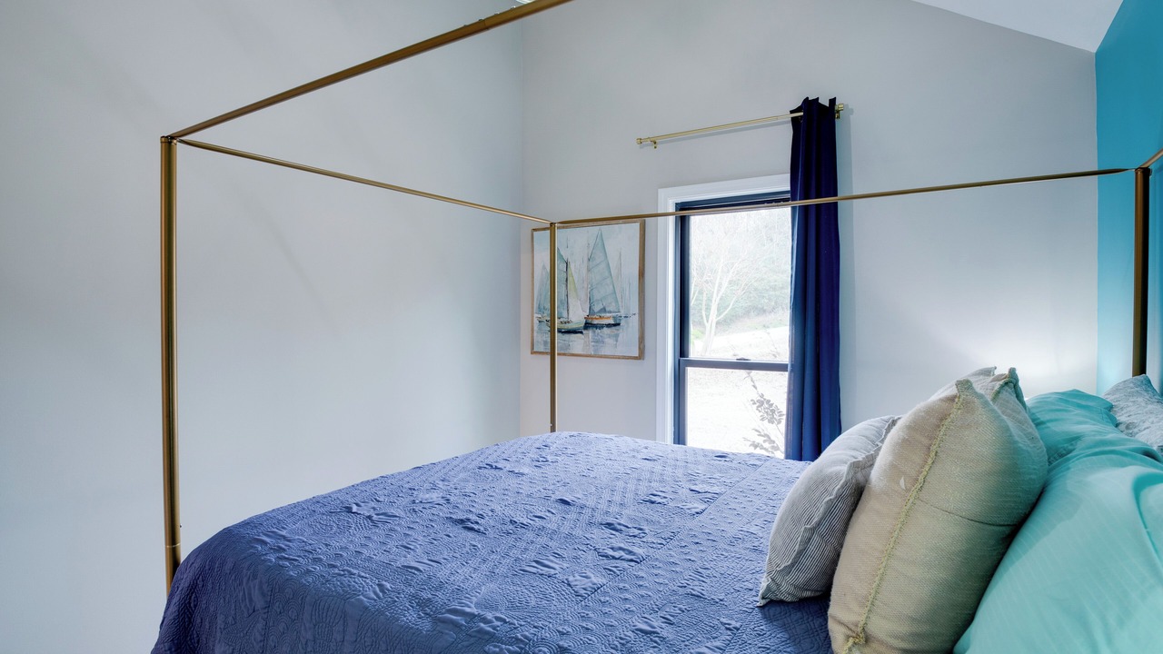 Photo of Bedroom in Guntersville