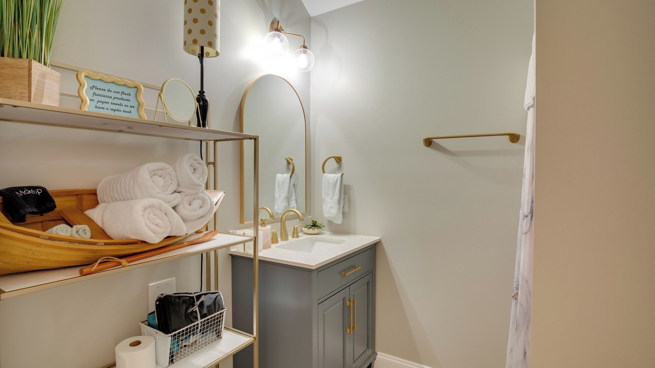 Photo of Bathroom in Guntersville