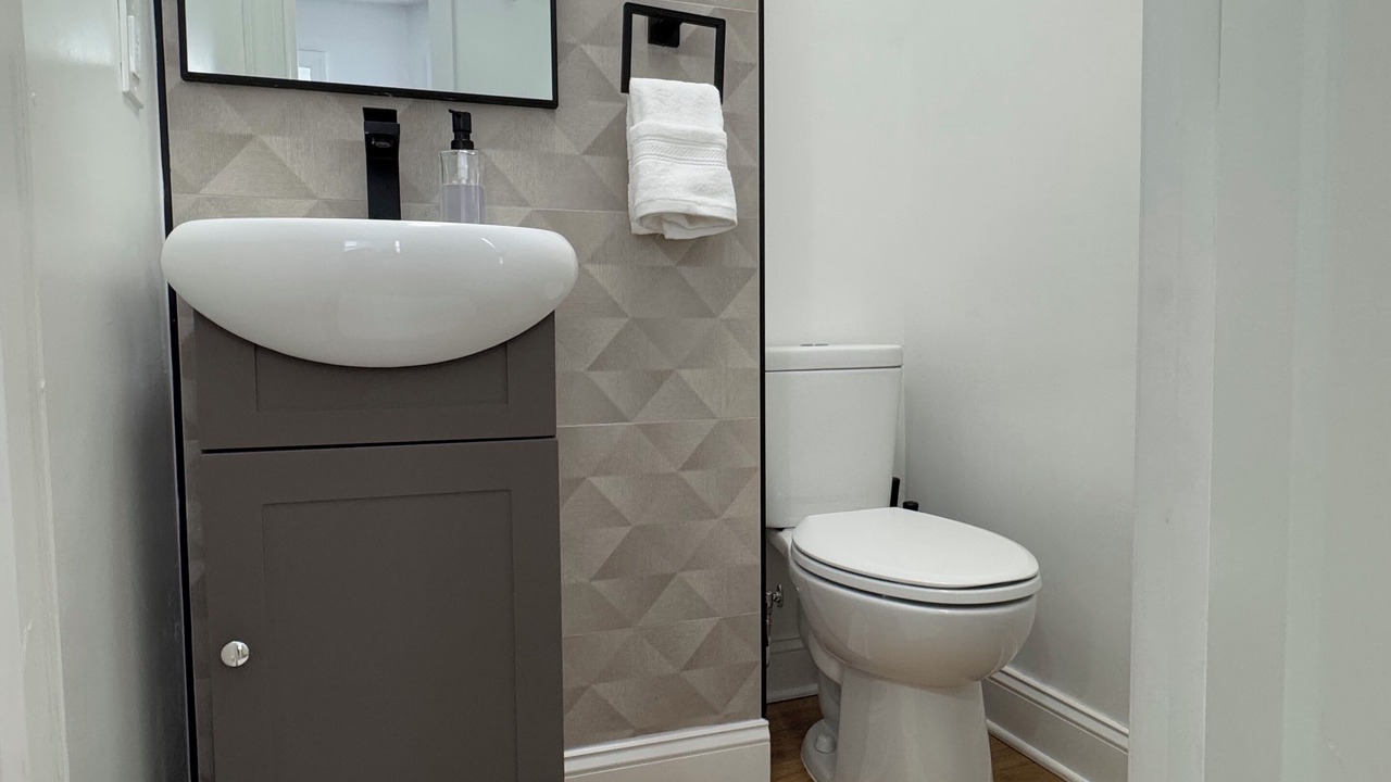 Photo of Bathroom in Woodridge