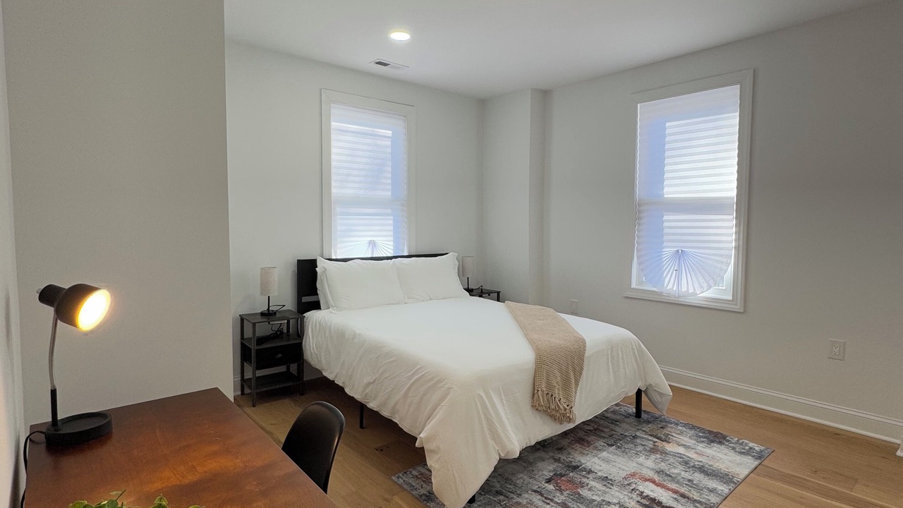 Photo of Bedroom in Woodridge