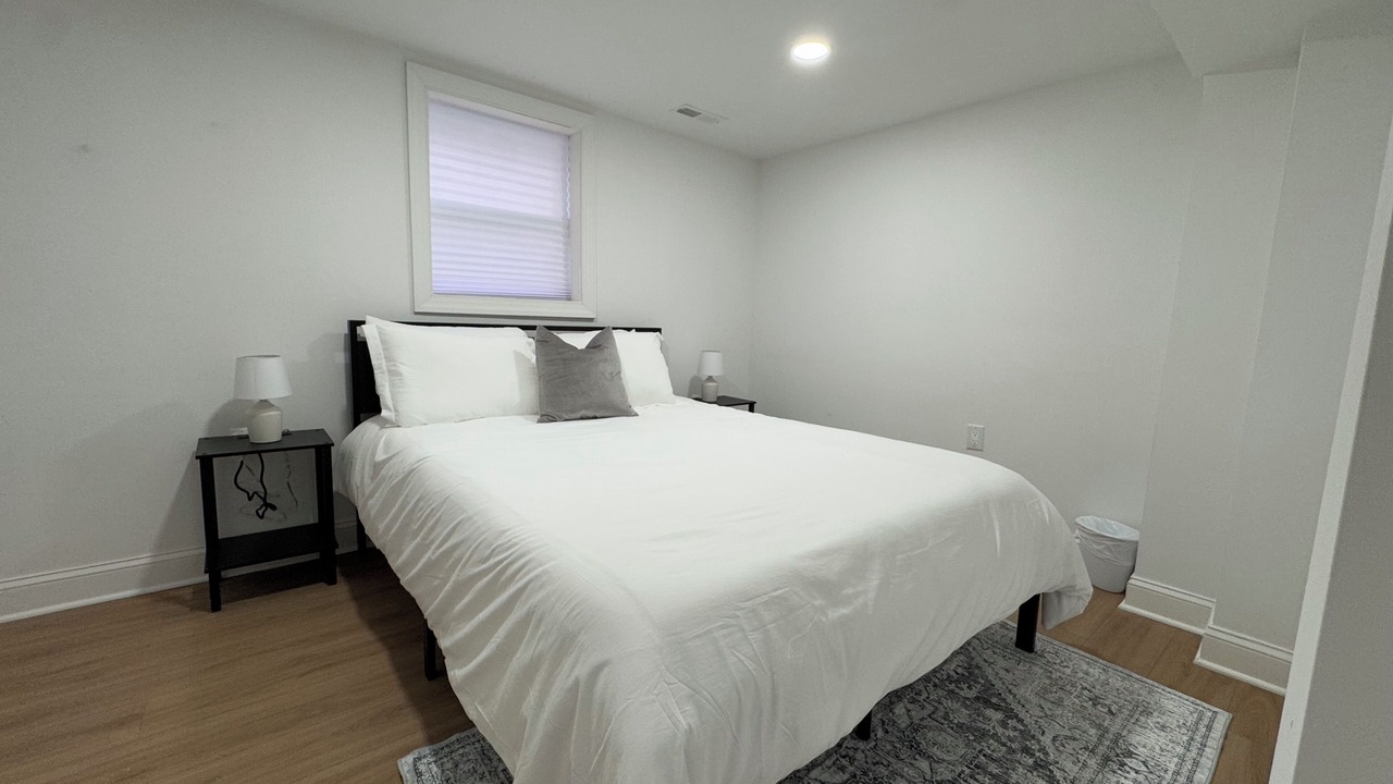Photo of Bedroom in Woodridge