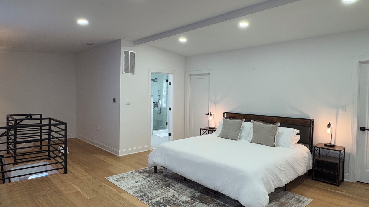 Photo of Bedroom in Woodridge