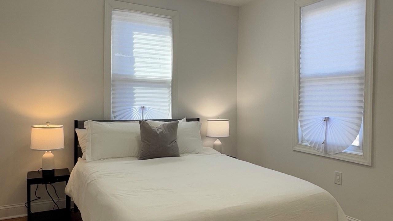 Photo of Bedroom in Woodridge