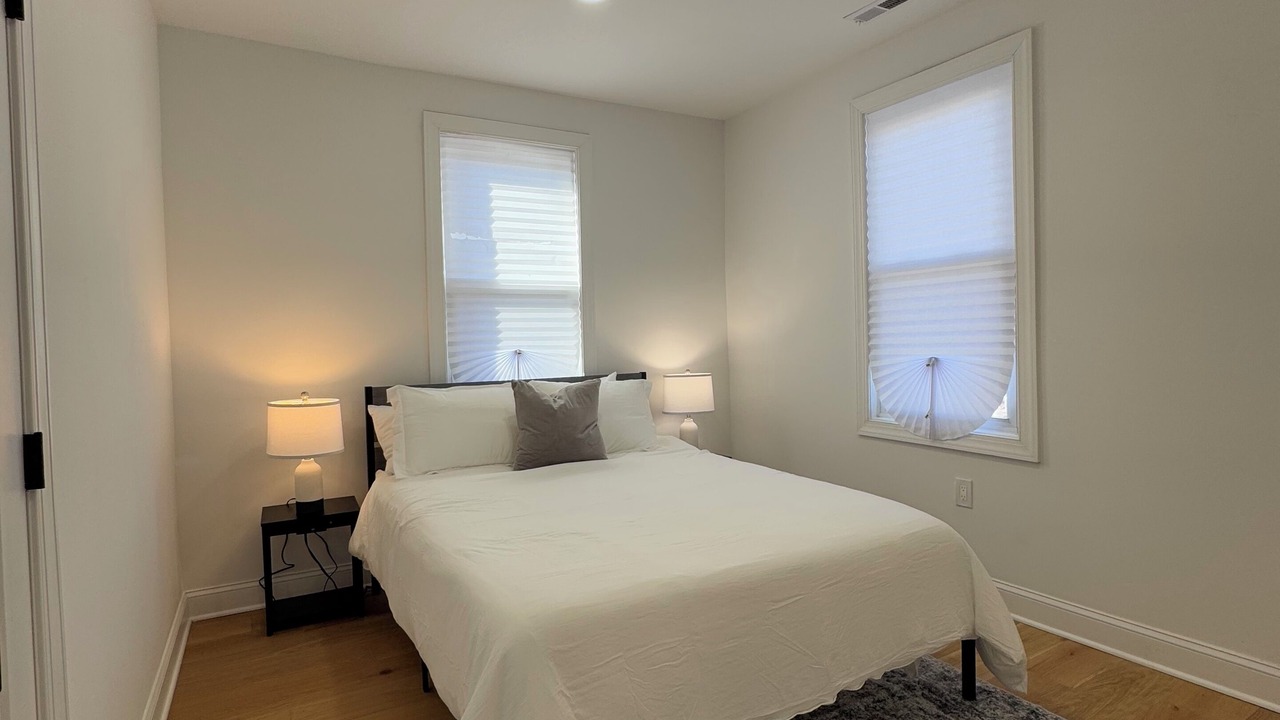 Photo of Bedroom in Woodridge