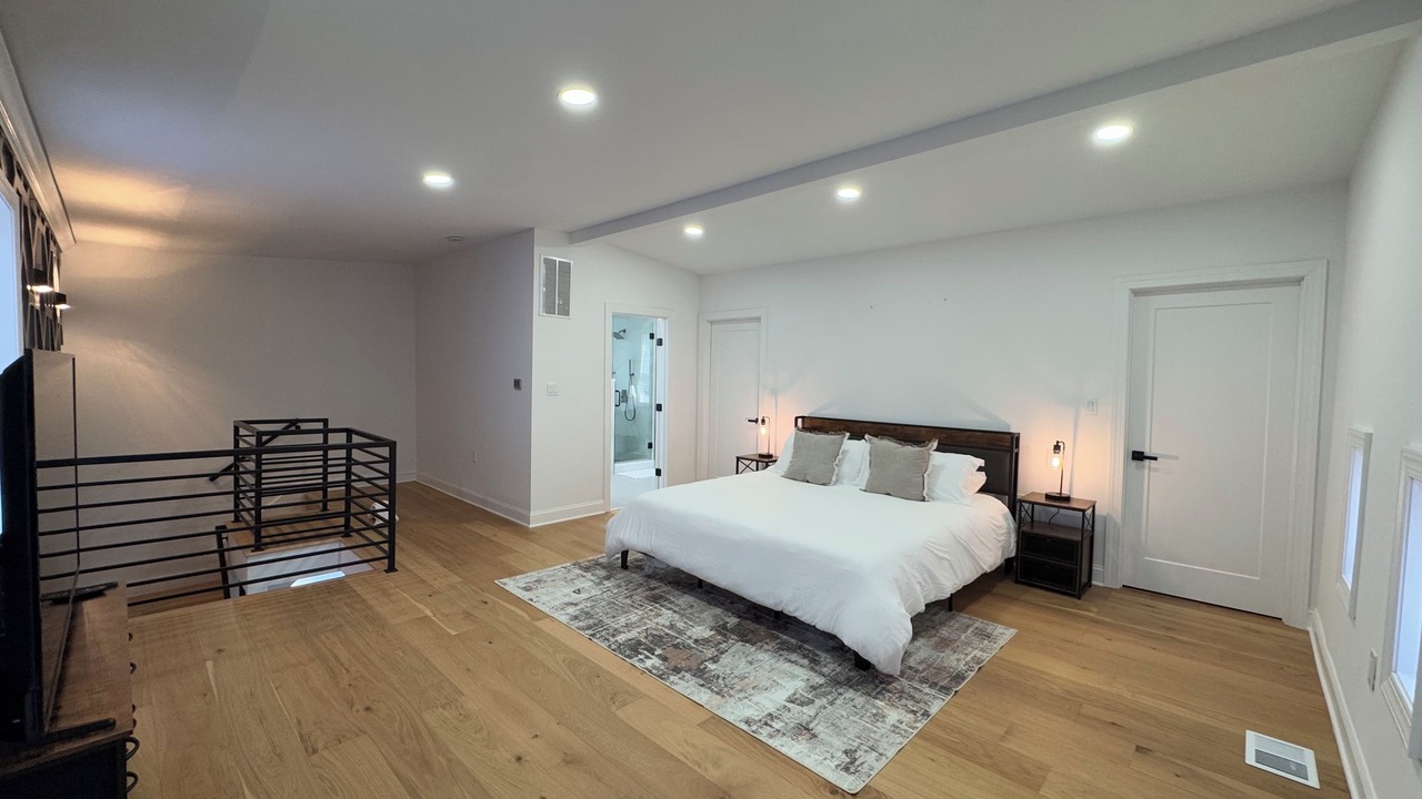 Photo of Bedroom in Woodridge
