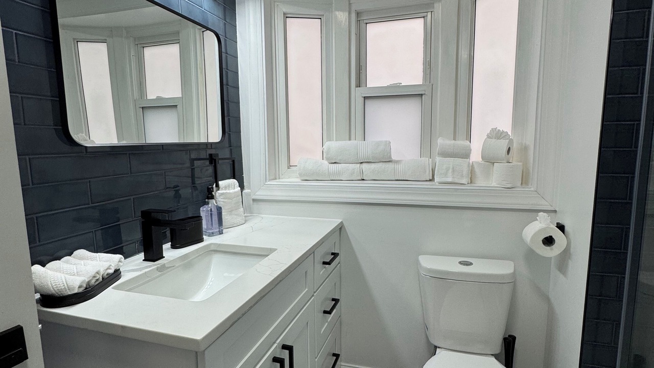 Photo of Bathroom in Woodridge