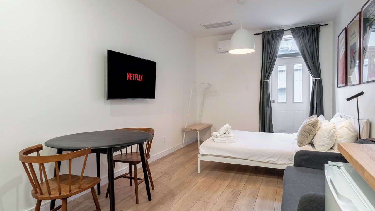 Photo of Bedroom in Plateau Mont Royal