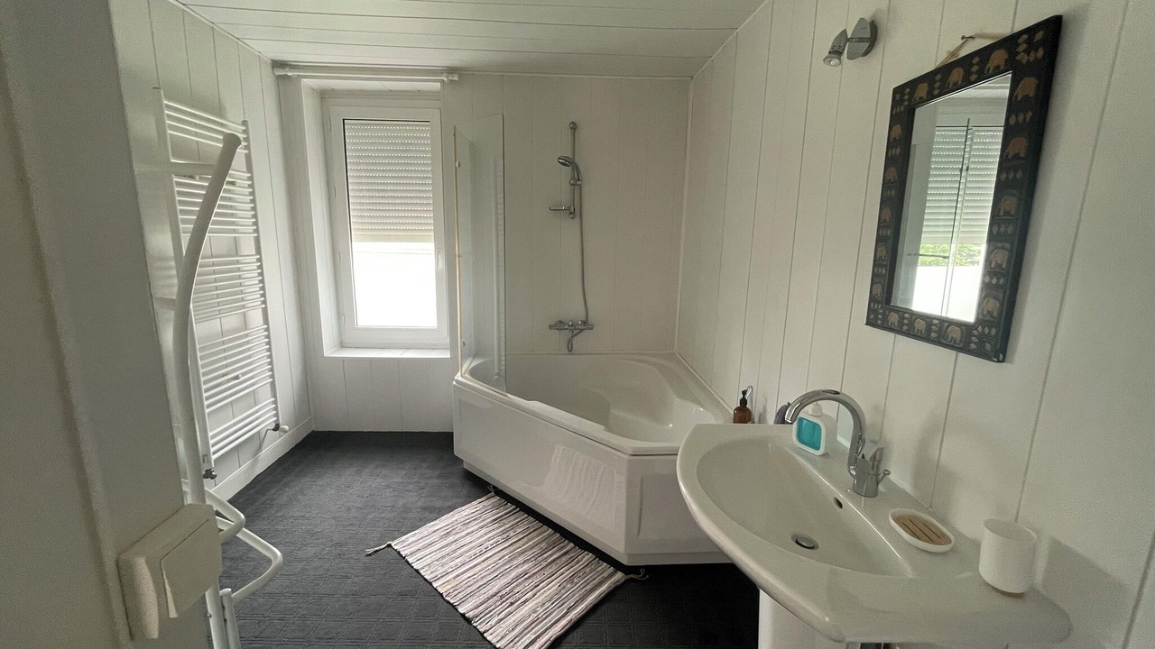 Photo of Bathroom in Bas-en-Basset