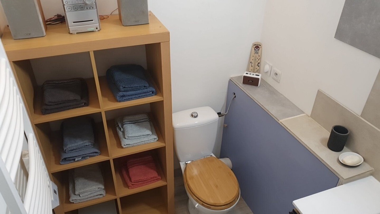 Photo of Bathroom in Jouques