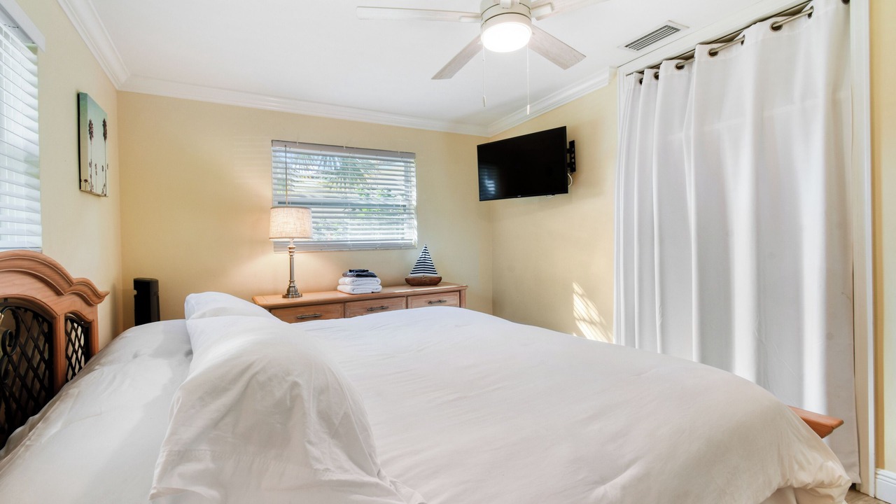Photo of Bedroom in Tequesta