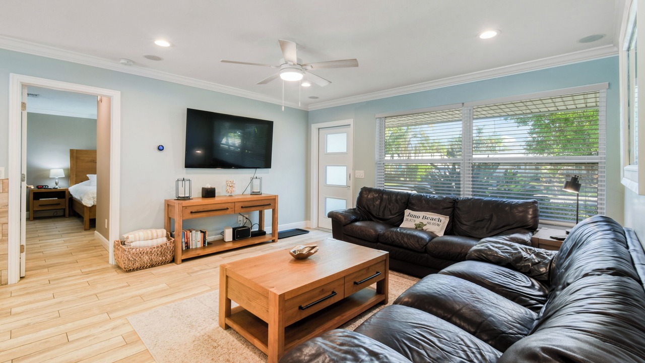 Photo of Livingroom in Tequesta