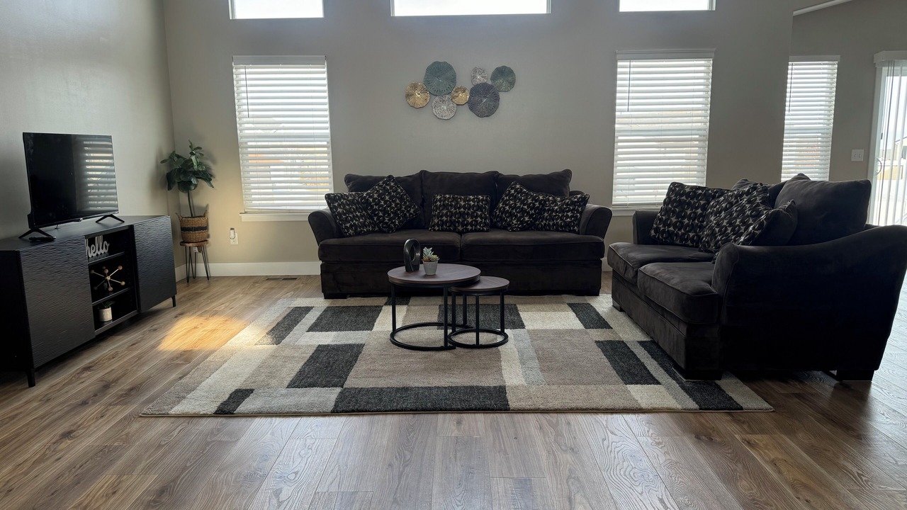Photo of Livingroom in Kearns