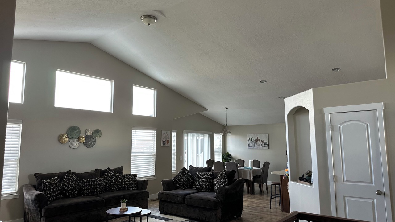 Photo of Livingroom in Kearns