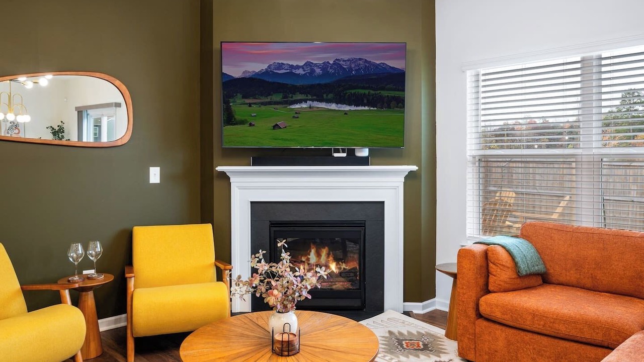 Photo of Livingroom in Ashley Oaks