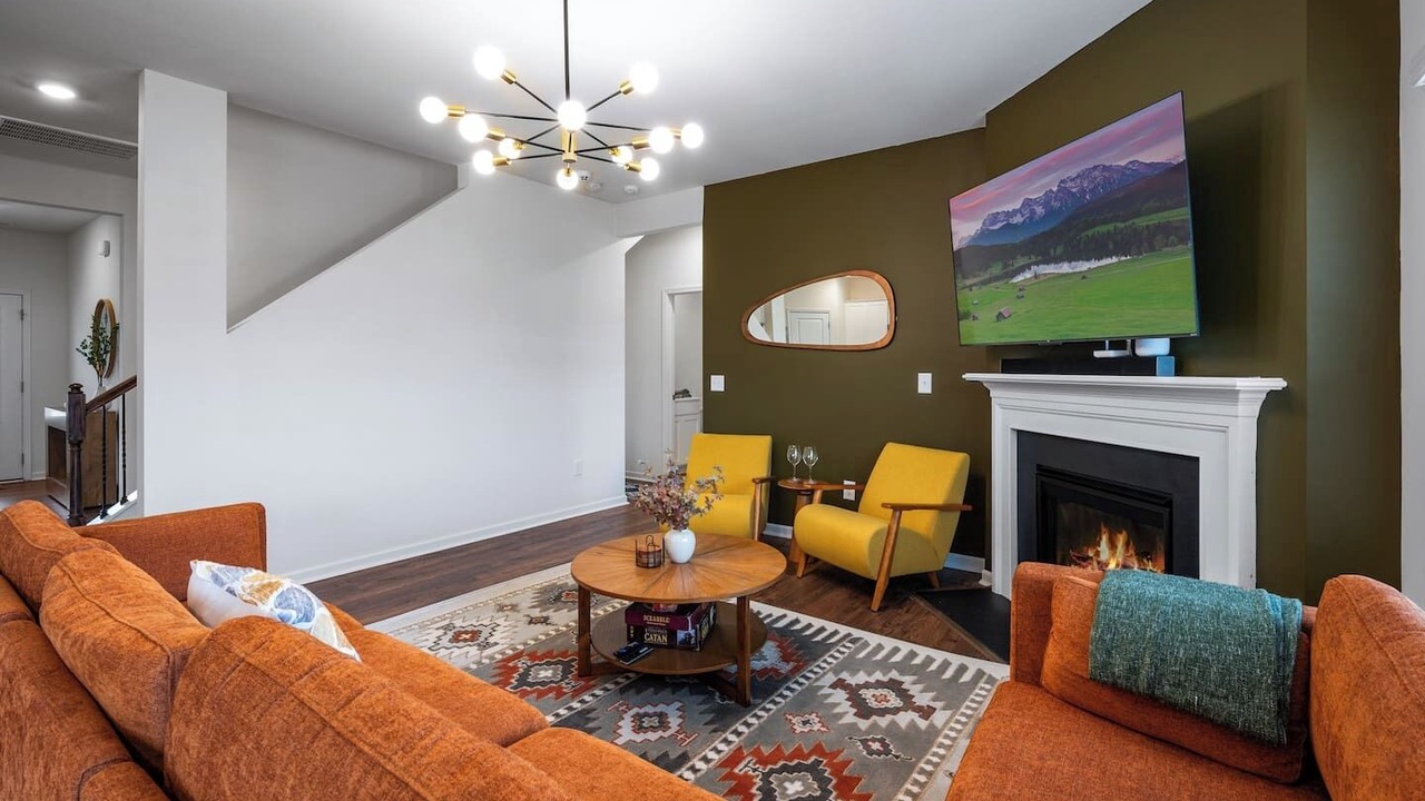 Photo of Livingroom in Ashley Oaks