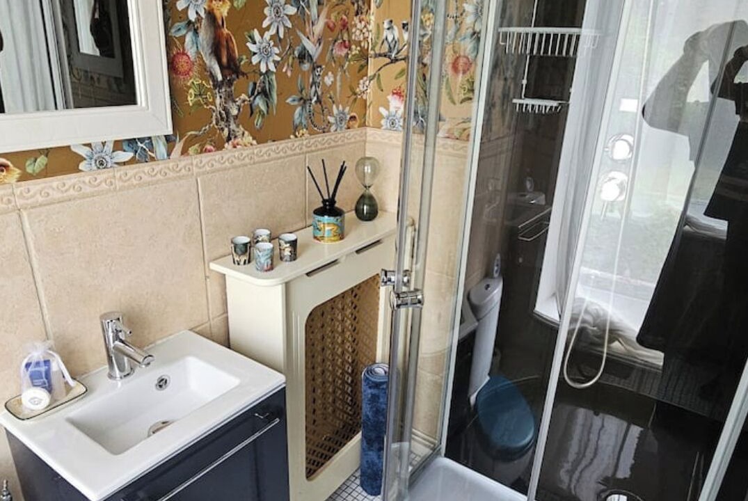 Photo of Bathroom in Mantilly