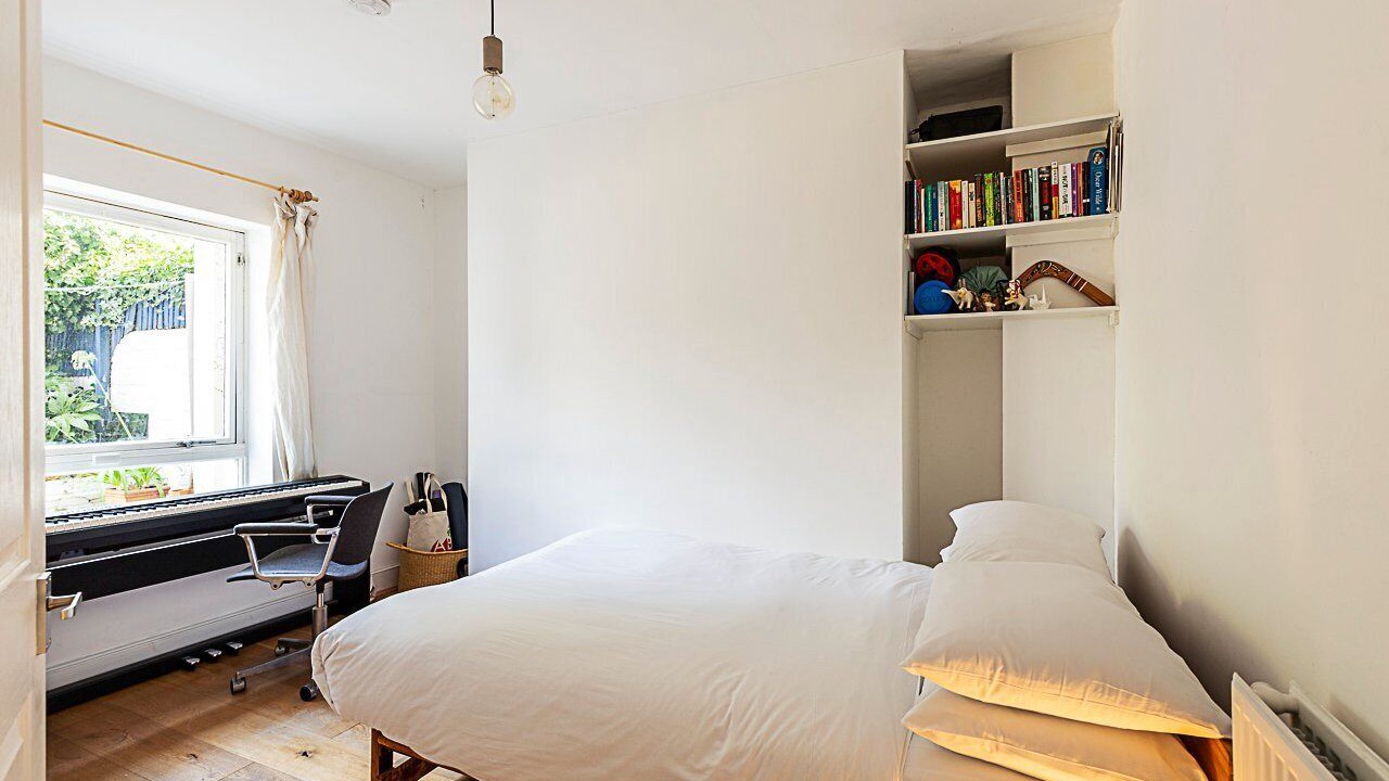 Photo of Bedroom in Stroud Green