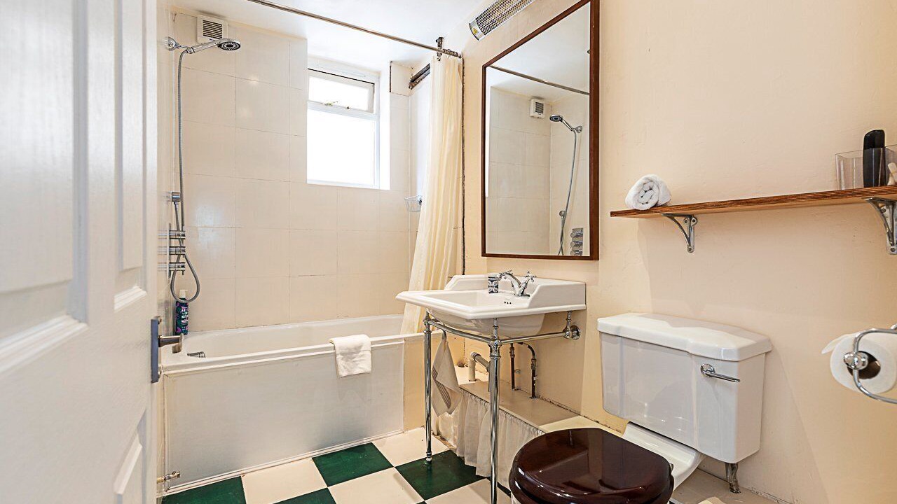 Photo of Bathroom in Stroud Green