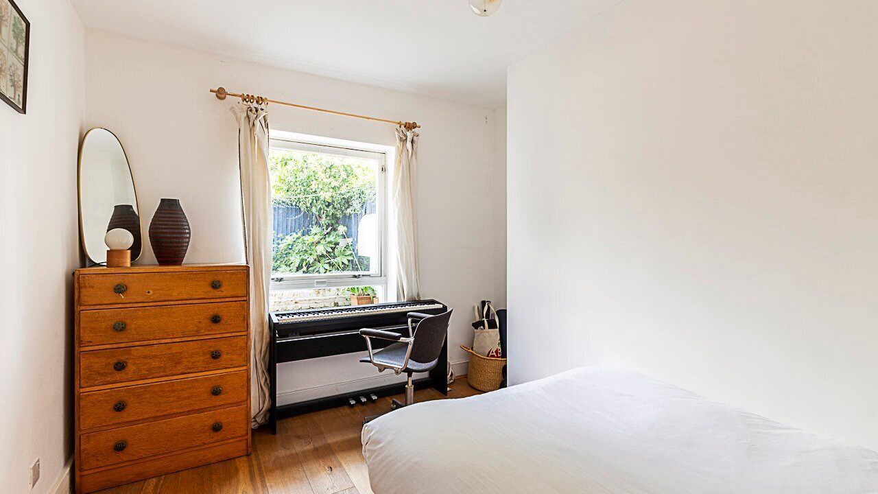 Photo of Bedroom in Stroud Green