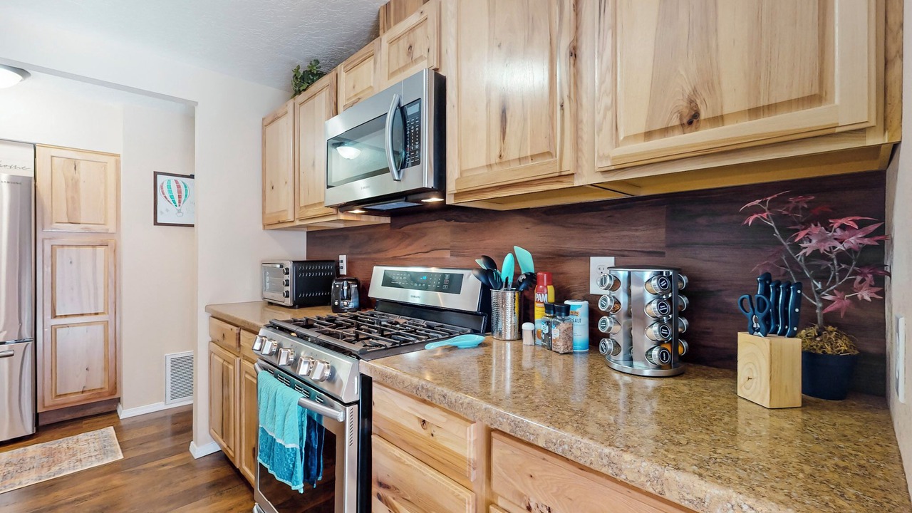 Photo of Kitchen in Jade Park