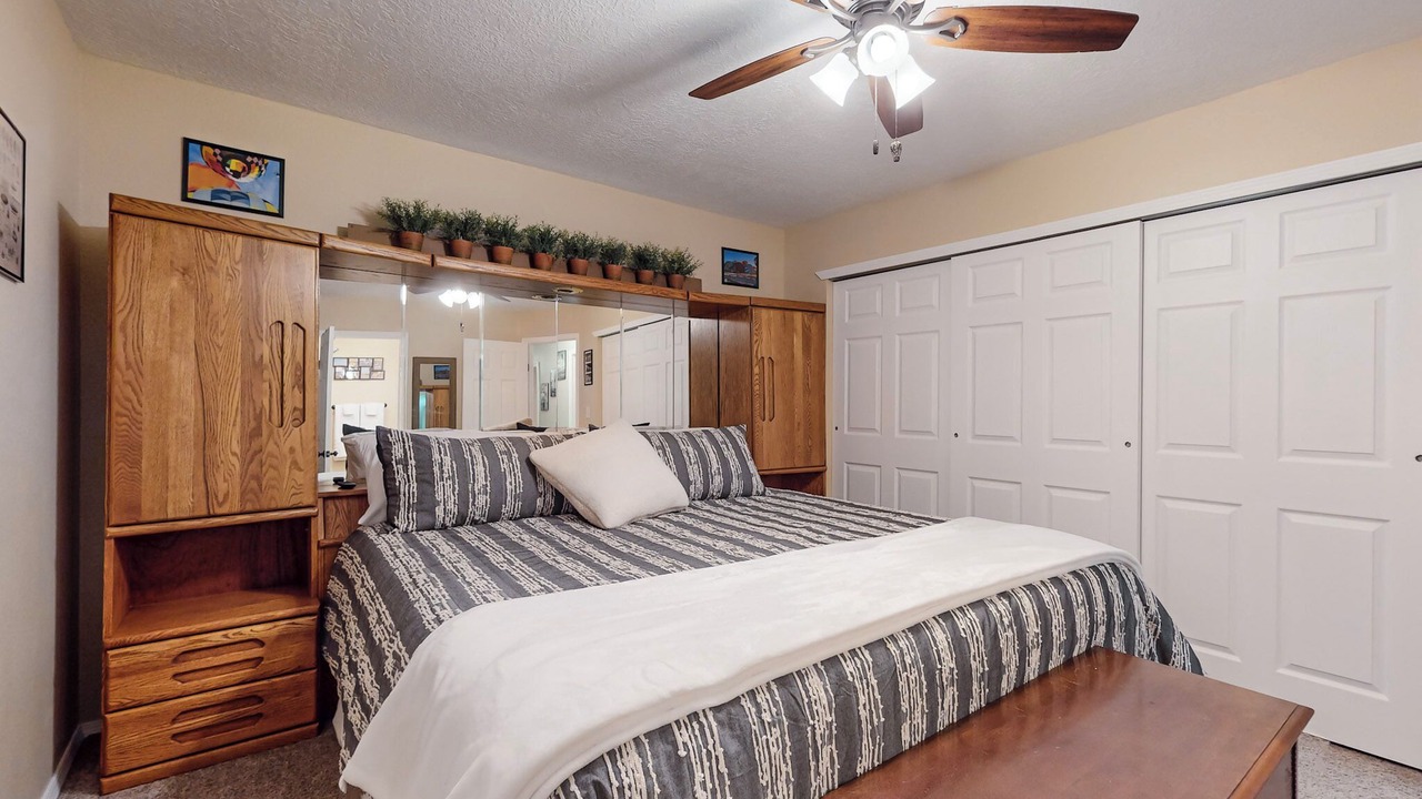 Photo of Bedroom in Jade Park