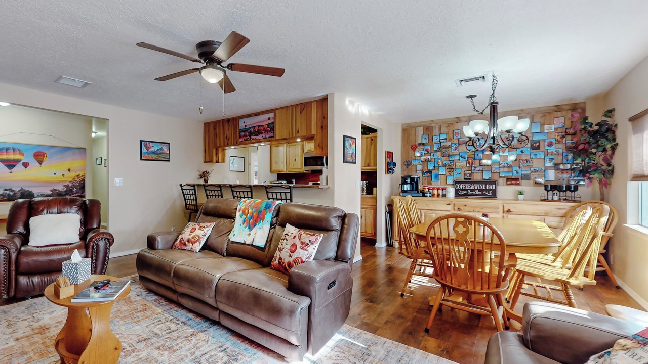 Photo of Livingroom in Jade Park