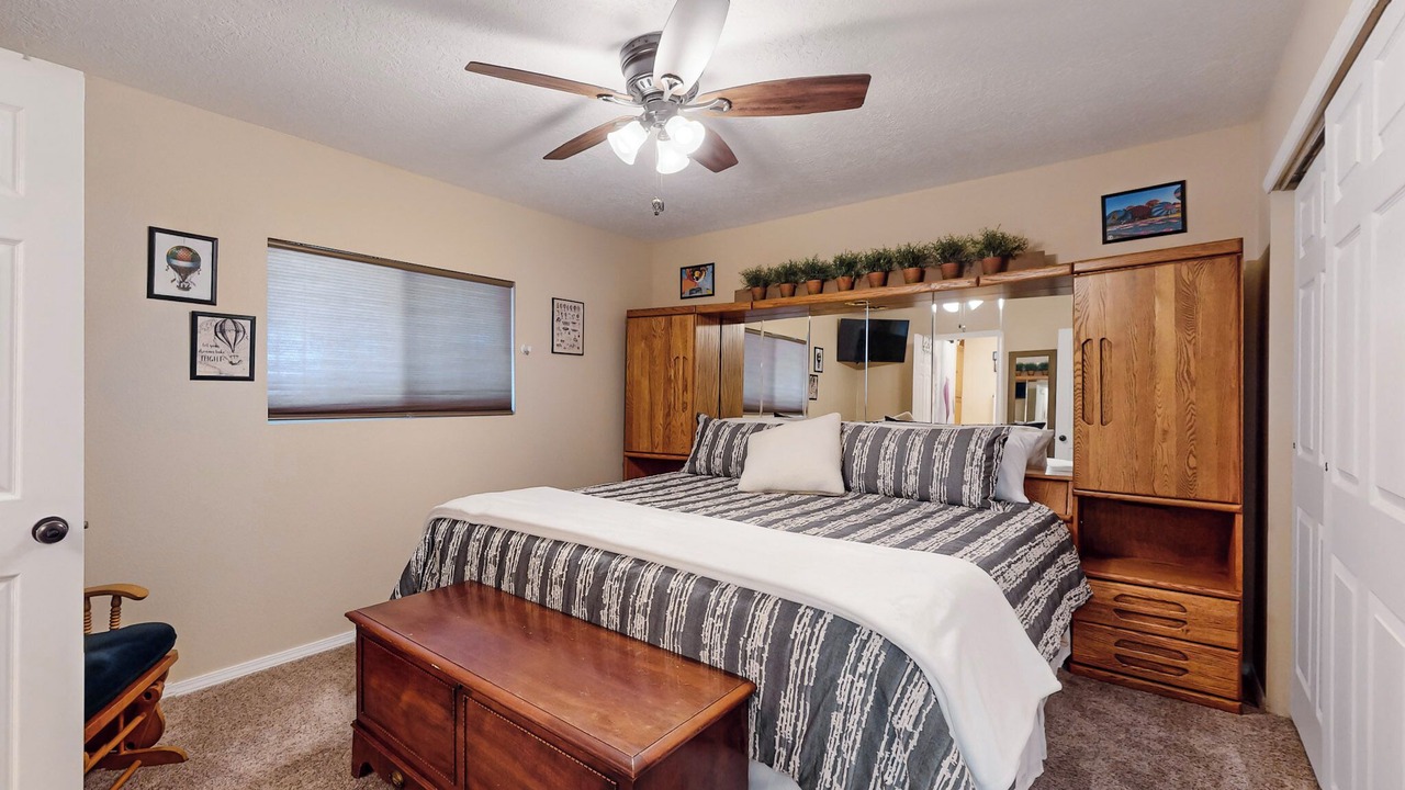 Photo of Bedroom in Jade Park