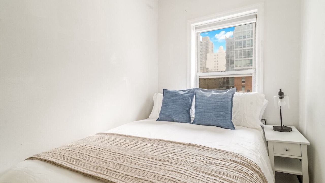 Photo of Bedroom in Midtown East