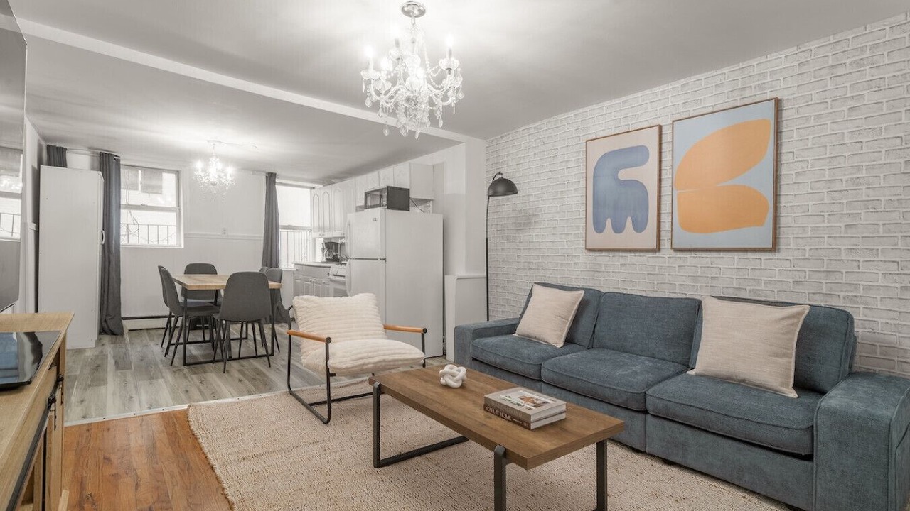 Photo of Livingroom in Midtown East