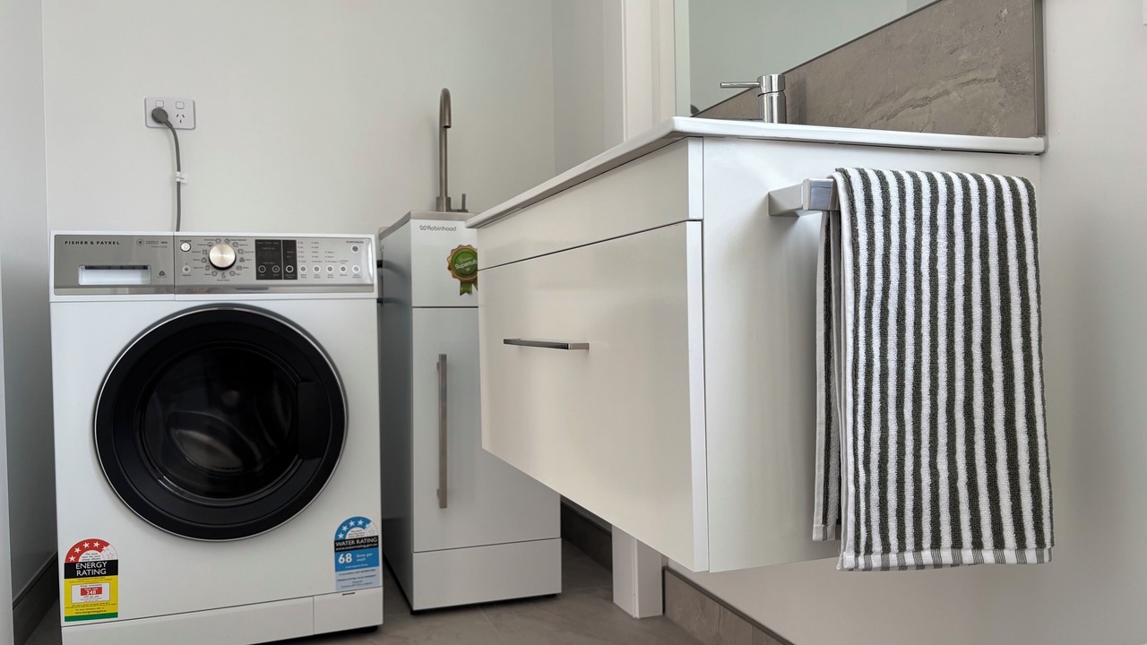 Photo of Others in Whakatete Bay