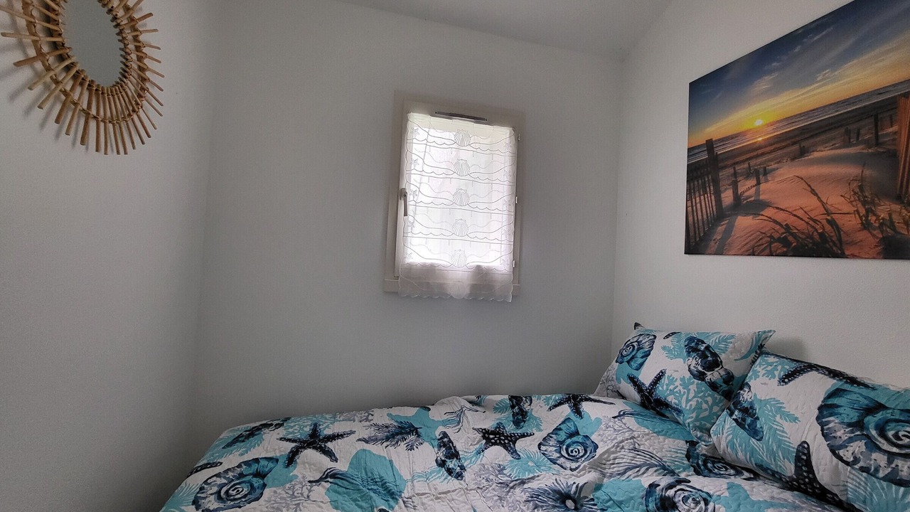 Photo of Bedroom in Saint-Michel-Chef-Chef