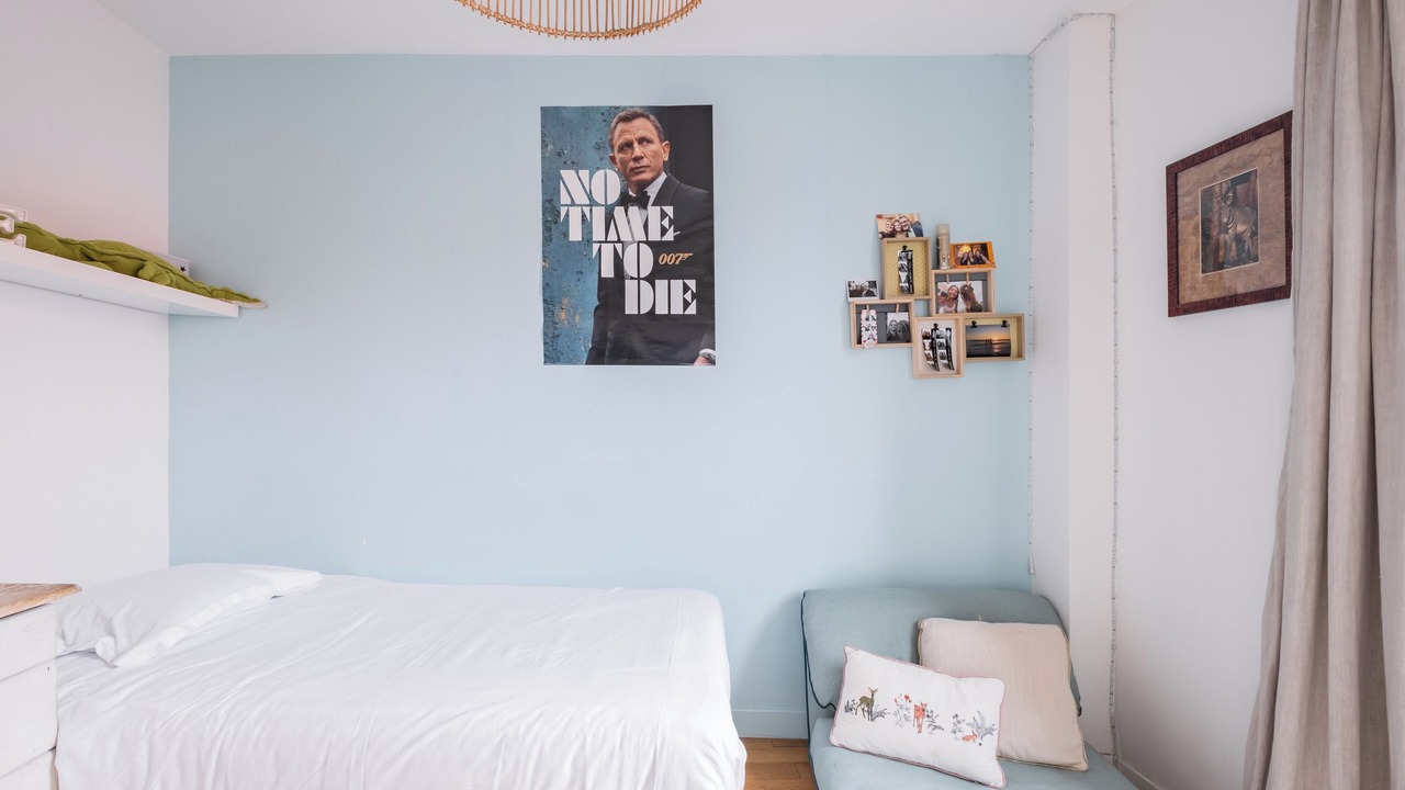 Photo of Bedroom in Republique–Point-du-Jour