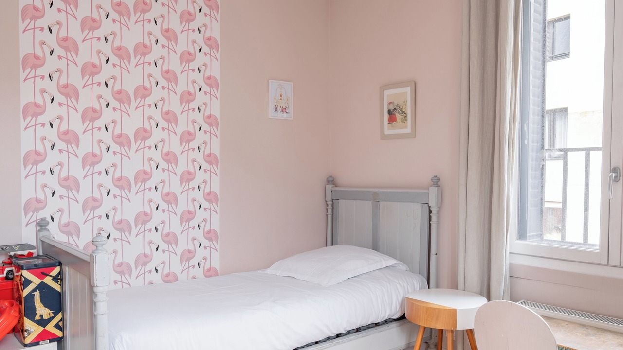 Photo of Bedroom in Republique–Point-du-Jour