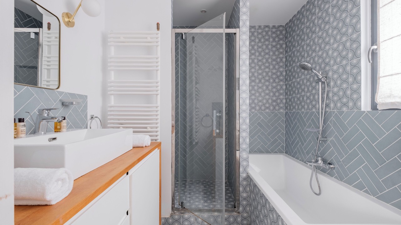 Photo of Bathroom in Republique–Point-du-Jour