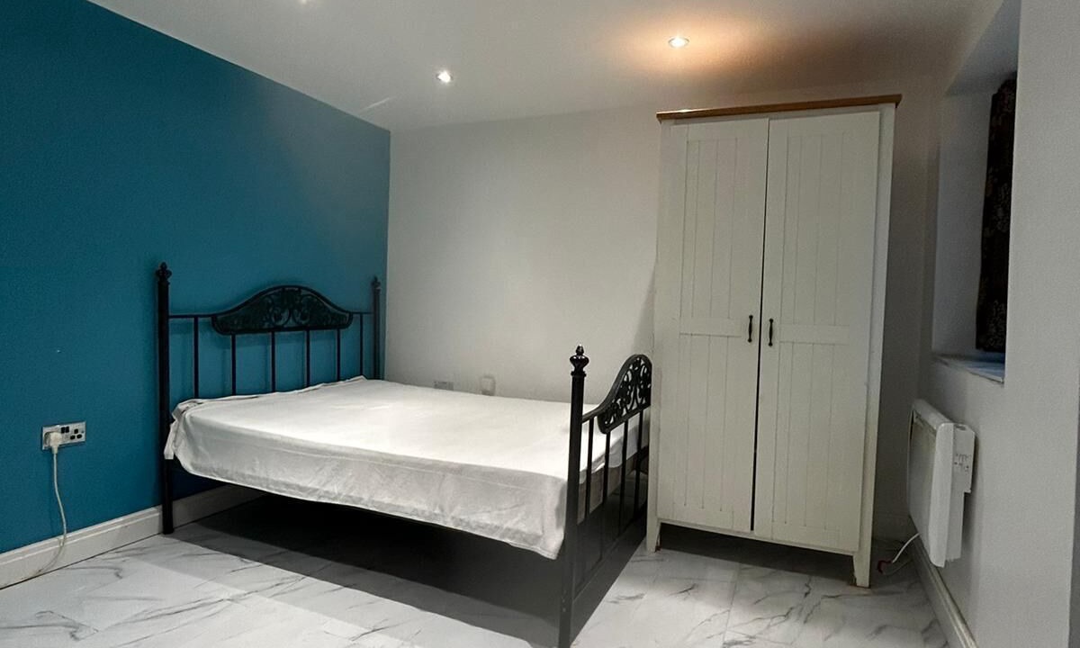 Photo of Bedroom in Hounslow Heath