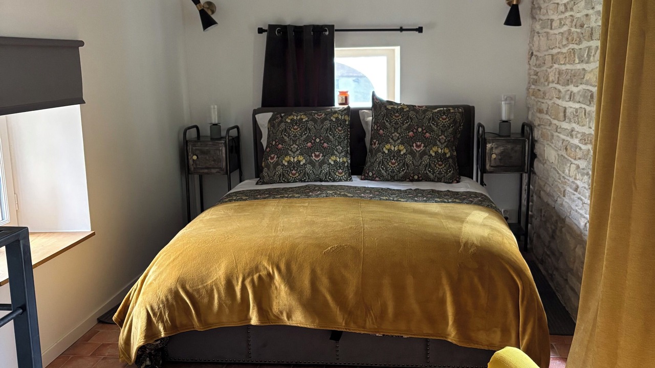 Photo of Bedroom in LIsle-sur-Serein