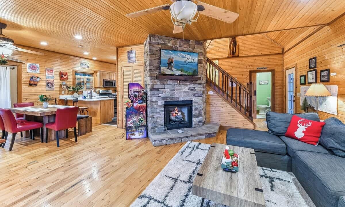 Photo of Livingroom in Dandridge