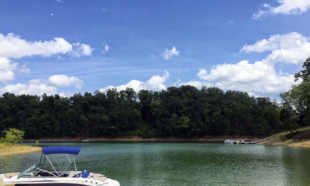Photo of Others in Dandridge