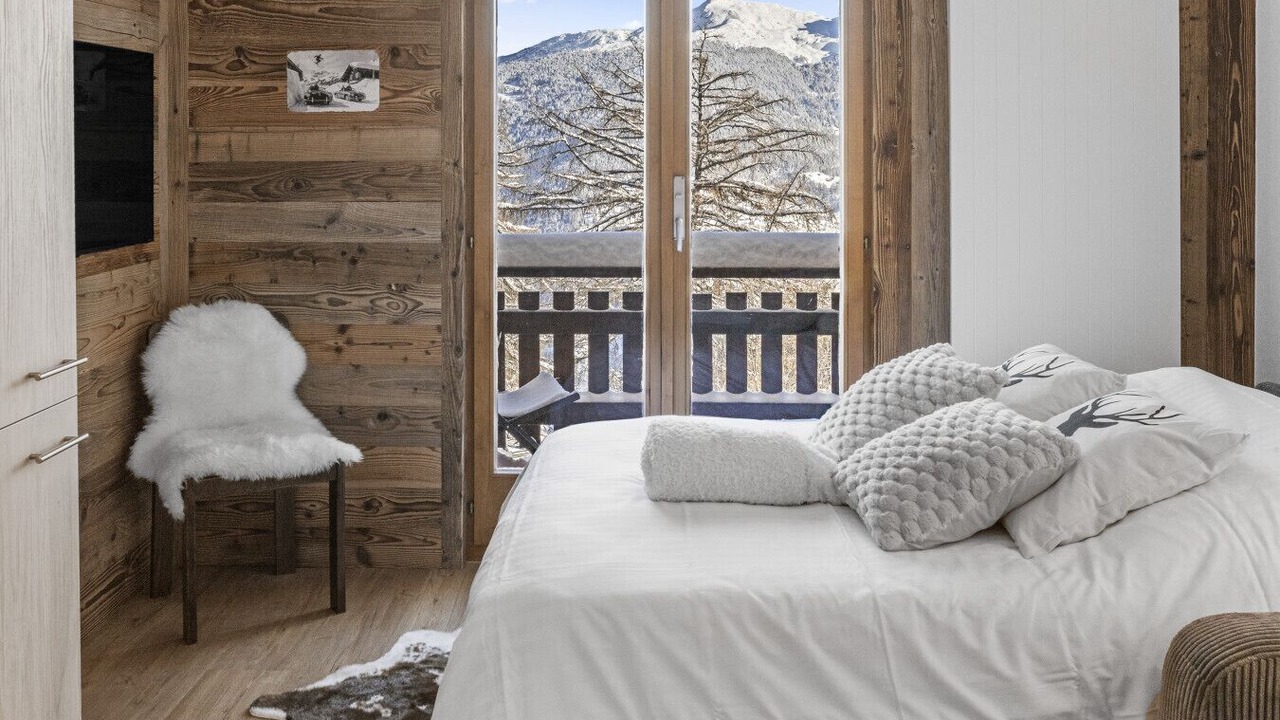 Photo of Bedroom in Vex