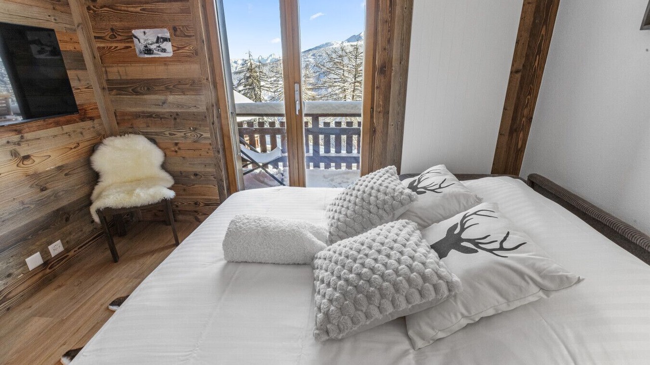 Photo of Bedroom in Vex