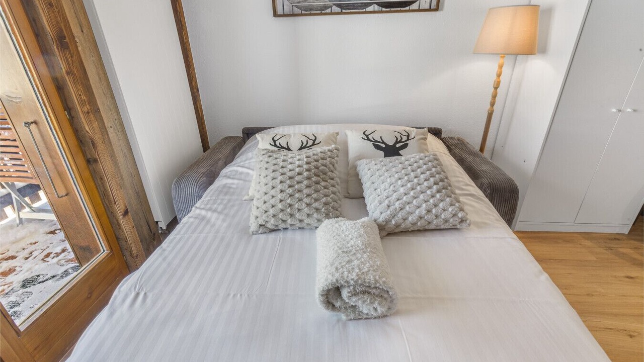 Photo of Bedroom in Vex