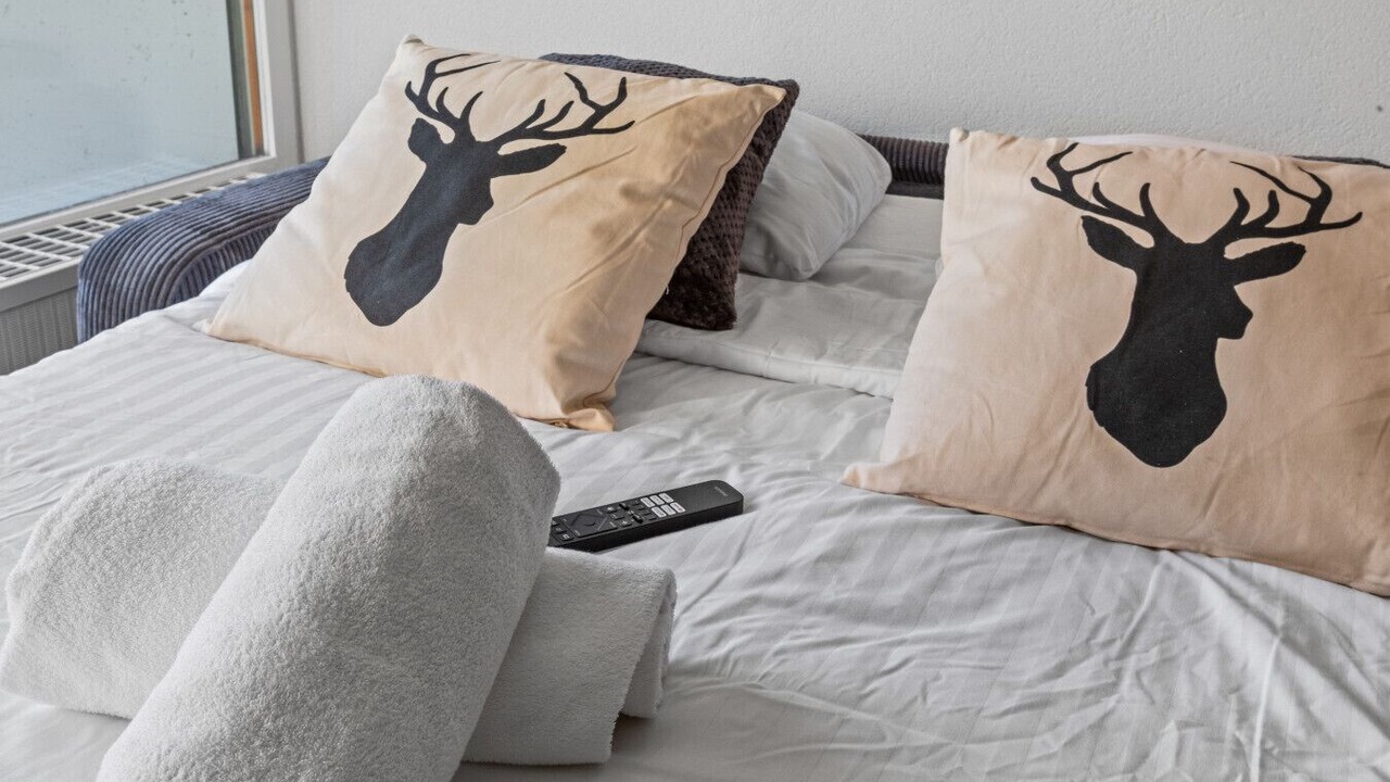 Photo of Bedroom in Noes